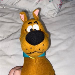Scooby doo stuffed animal